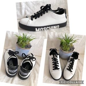 ✨Like New Moschino Sneakers